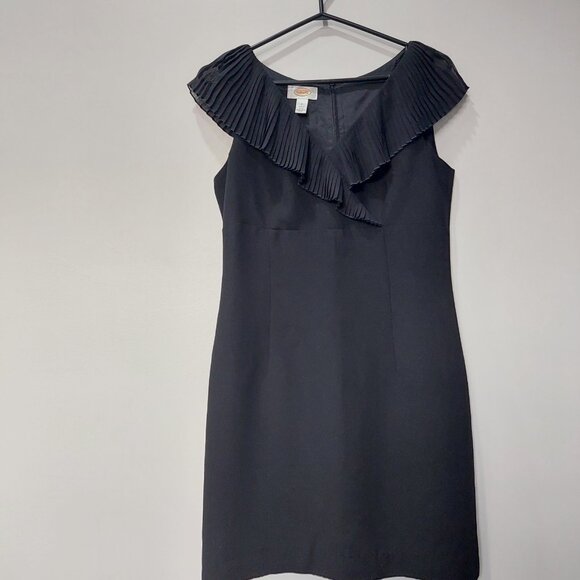 Talbots Black Sleeveless Ruffled Neckline Knee Length Size 8 - Picture 1 of 7